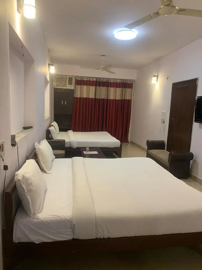Ashu Villa Guest House Delhi