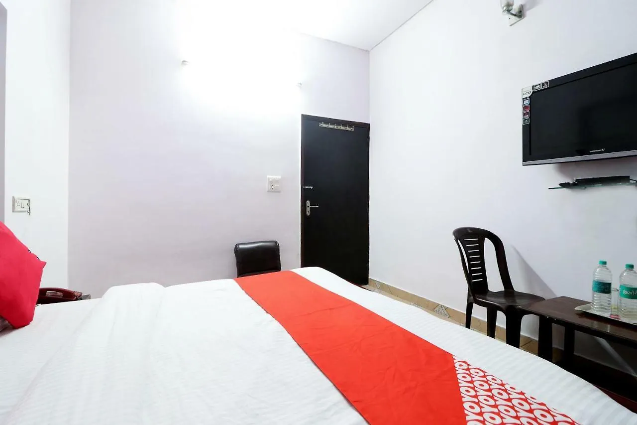 Ashu Villa Guest House Delhi